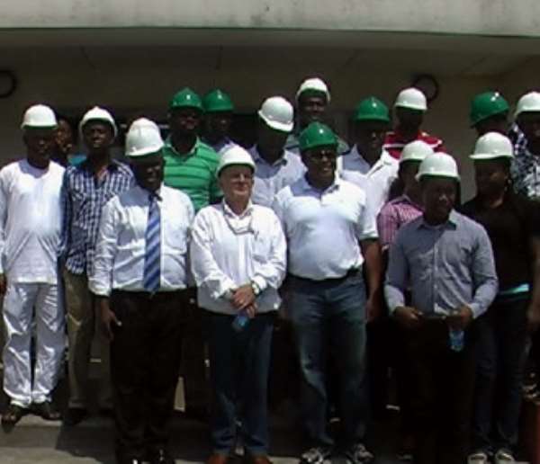 L-R SSA On Power Dr. Victor Udo, MD, Ibom Power, Mr. Gareth Wilcox
And CEO NBET, Mr. Rumundaka Wonodi During A Visit To Ibom Power
