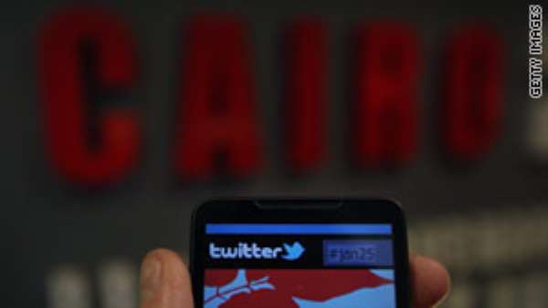 Social media @ the front line in Egypt