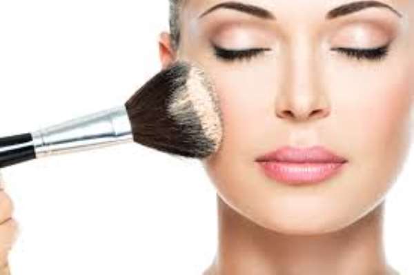 Christmas Makeup Tips for a Flawless Holiday Season