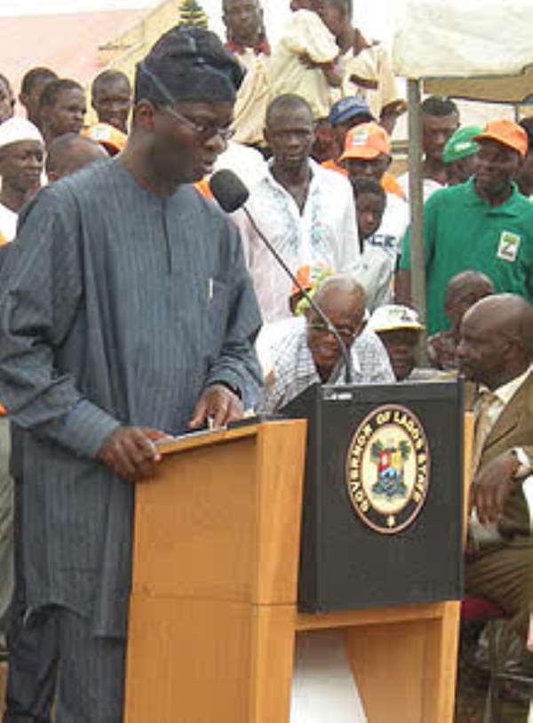 Withdraw The Military From Lagos Immediately. Fashola Tells President Jonathan