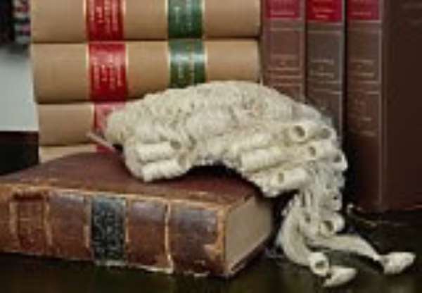 Full bench to decide suit against 3 ex-gov't officials