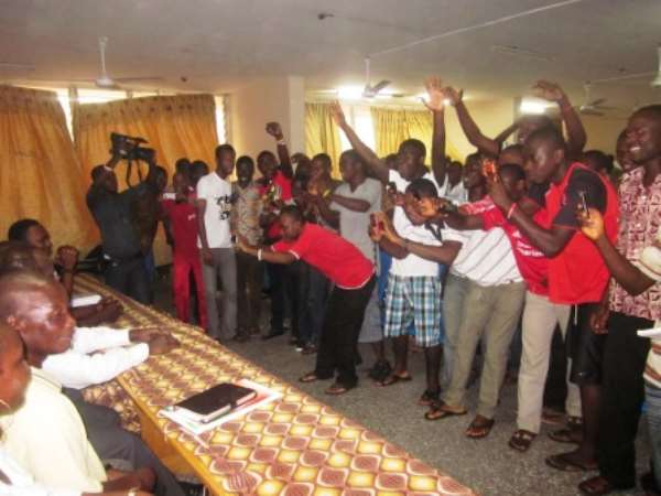 UCC STUDENTS GO HAYWIRE ……As Nduom storms their Campus.