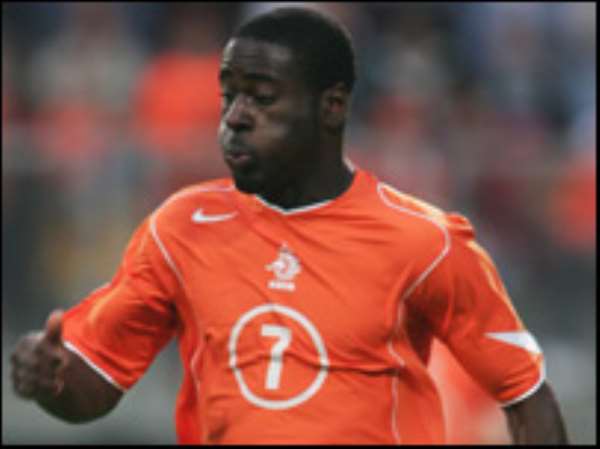 Owusu-Abeyie denies Ghana switch