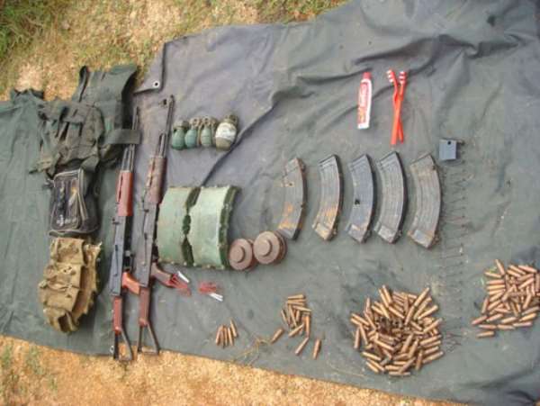 Militants’ Leader Hands Over Weapons