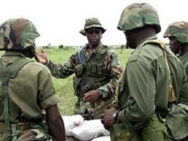3 Security Men Face Robbery Charges