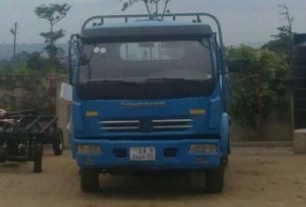 DCE HIJACKS LESDEP TRUCK