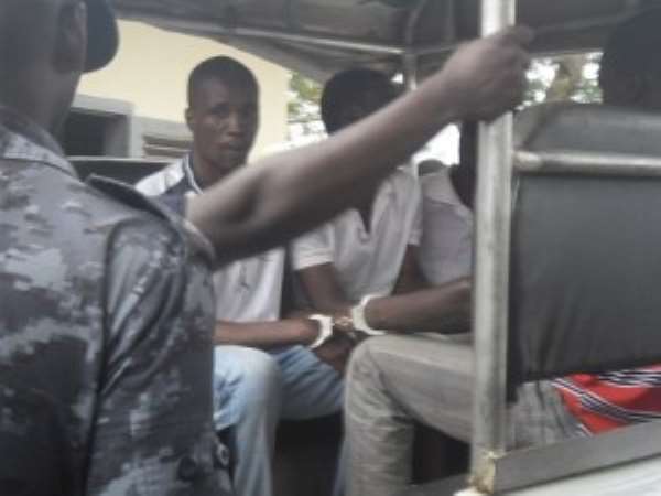 MURDER SUSPECTS 'ENTERTAIN' KADE COURT