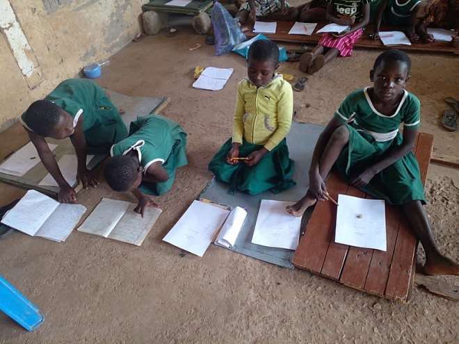 1282021110142-uypbsferrm-school-children-lie-on-bare-floor-5.jpeg