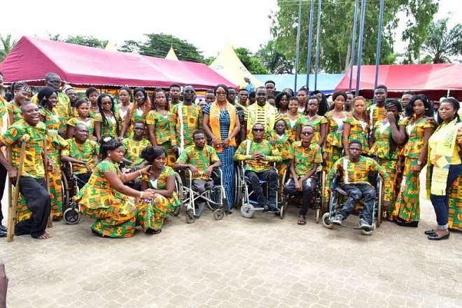 821201975743-qulxoba442-minister-for-gender-and-social-protection-hon-cynthia-morrison-ebenezer-tekpeh-education-portfolio-advisor-of-the-mtn-ghana--foundation-in-a-group-pictures-with-some-of-the-students