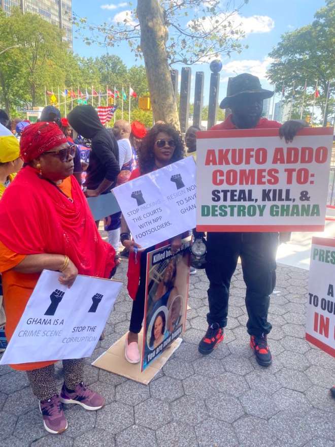 Ghanaians In USA Chases Akufo-Addo At UN Headquarters