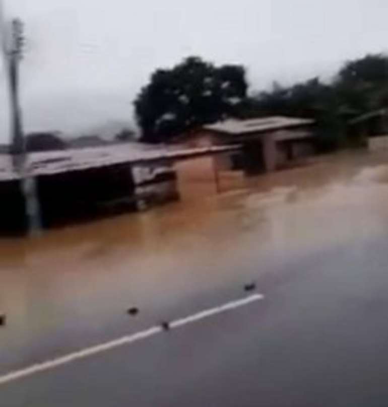 ‘Angry’ Birim River floods Kyebi township first time over galamsey ...