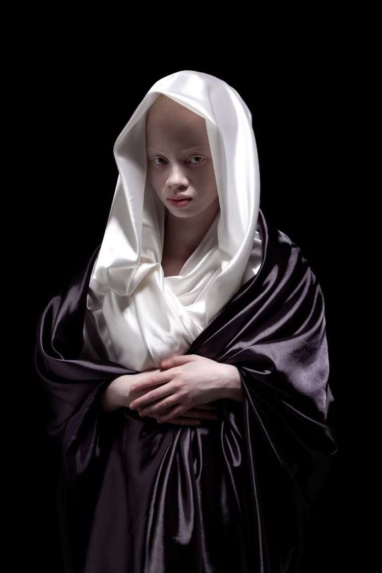 10222017111719 threemarysblack1333x2000