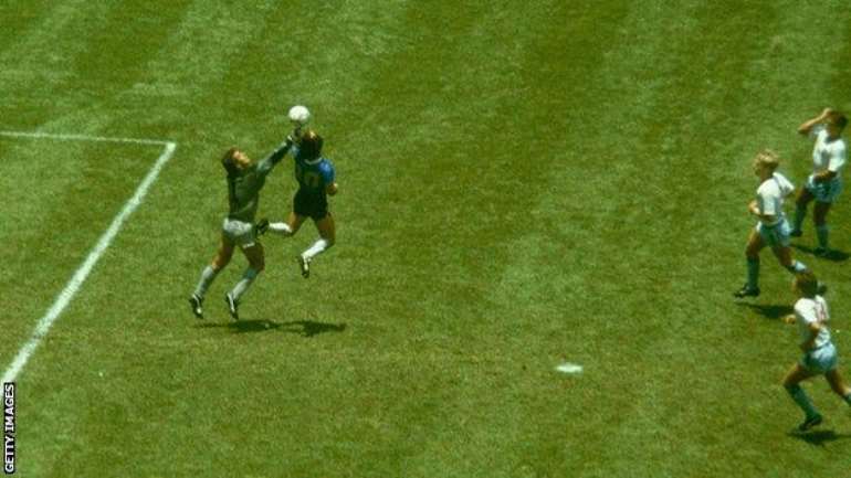 11152022102335-0g730m4yxs-126798599maradona