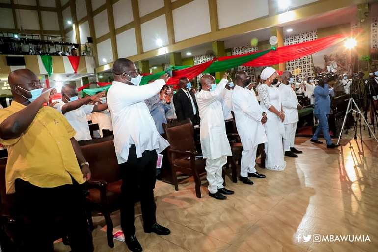 112021120604-wbreuigtto-bawumia-new-year-service-2