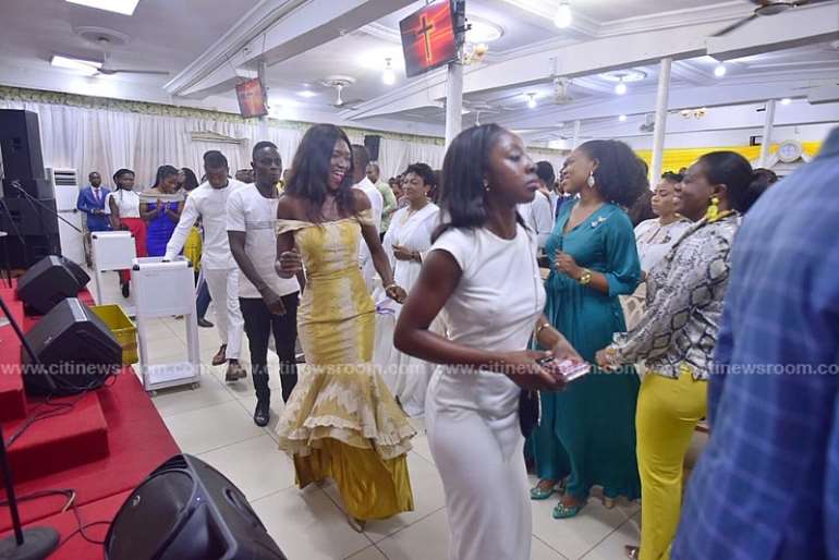 1125201883609 0g830m4yyt citistaffthanksgivingatcedarmountainchapel56