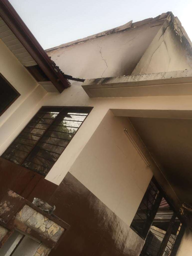 116202050603-j5fqi7t2g0-accra-academy-fire-4