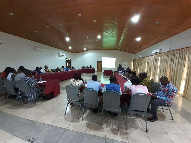 1214201910603-1h830n4aau-peace-council-training-4