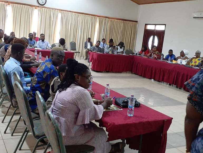1214201910603-uaqctgfsrm-peace-council-training-3