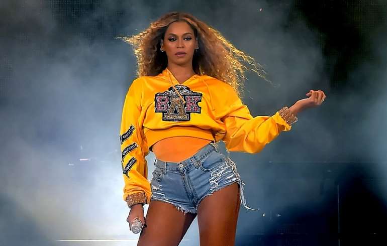 1226201913644-0eu2xkjwwr-beyonce-knowles-performs-onstage-during-2018-coachella-news-photo-1577188005