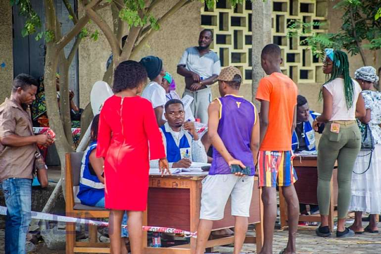 A file photo of some Ghanaians queuing to vote in an election