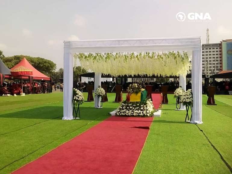 15202454133-wcrevihuto-politics-et-mensah-remains-of-et-mensah-lying-in-state-at-the-forecourt-of-the-state-house