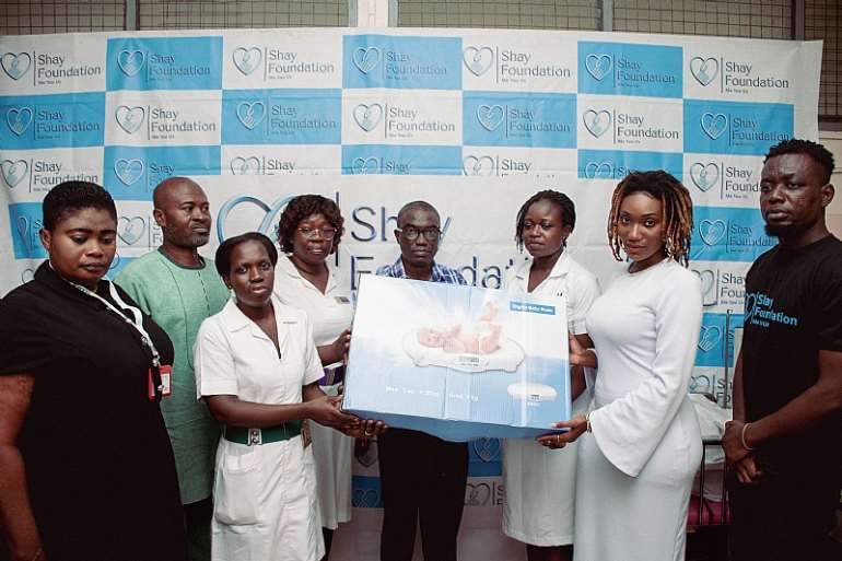 221202442025-1j041p5ccw-wendy-shay-makes-charitable-donation-to-korle-bu-teaching-hospital-on-her-birthday-9