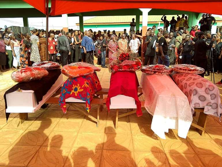 223202463605-otjvn0y442-223202461232-funeral-2.jpeg