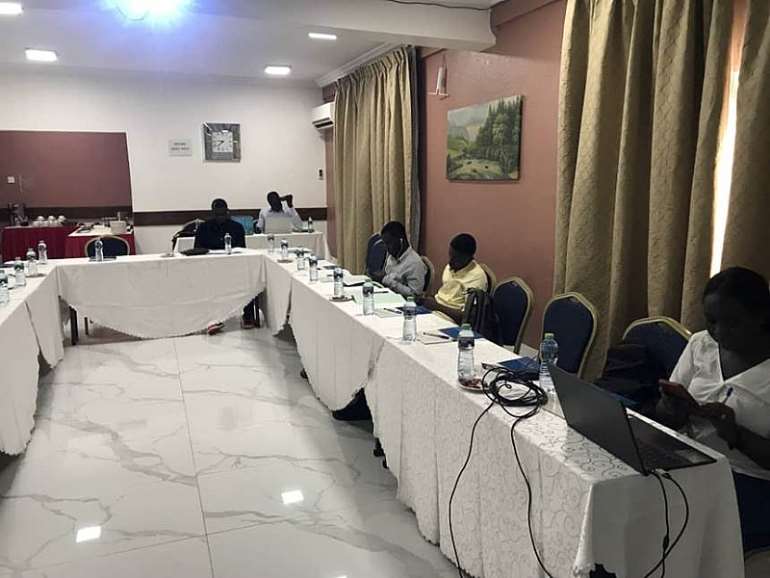 A section of the PALM-TREEs project research team
