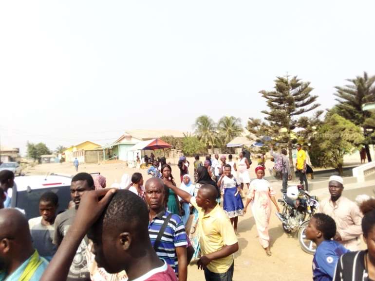292020120610-23041q5dcw-nationality-confusion-mars-ghana-card-registration-at-kasoa-suburb-1