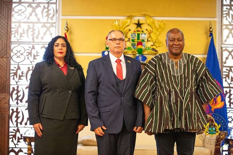 313202524145-rvmypdc553-politics-ghana-cuba-1-1024x682