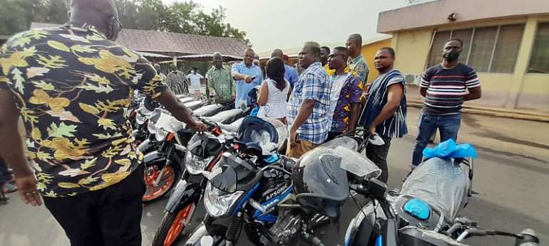 328202243607-0e72xljwwr-328202241232-motor