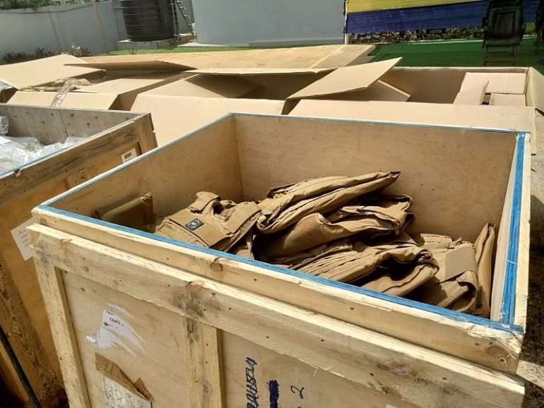 417202494142-8cs1vjiuup-social-army-equipment-4