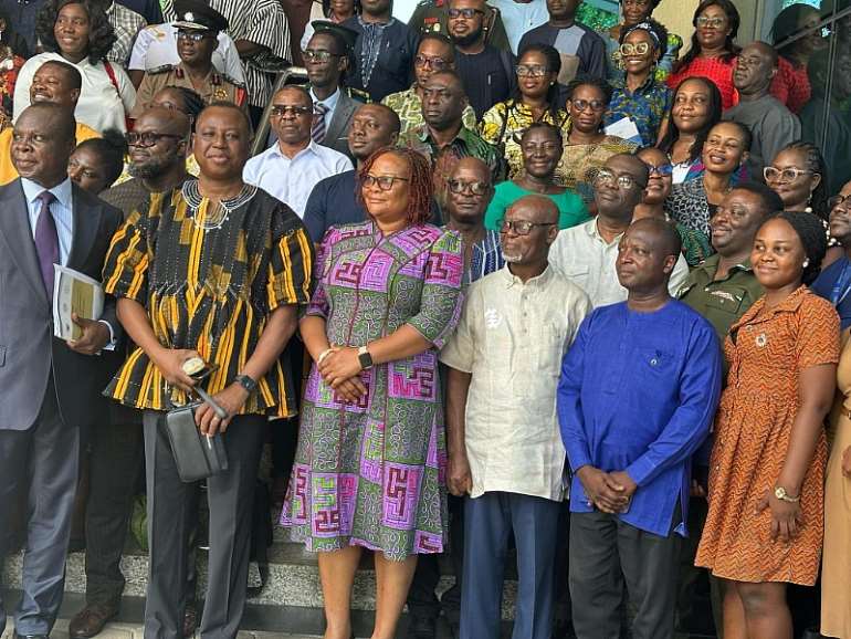 46202514140-txobrfer5l-social-government-corruption-group-photo-of-launch-of-the-final-evaluation-report-of-the-national-anti-corruption-action-plan-nacap--1024x768