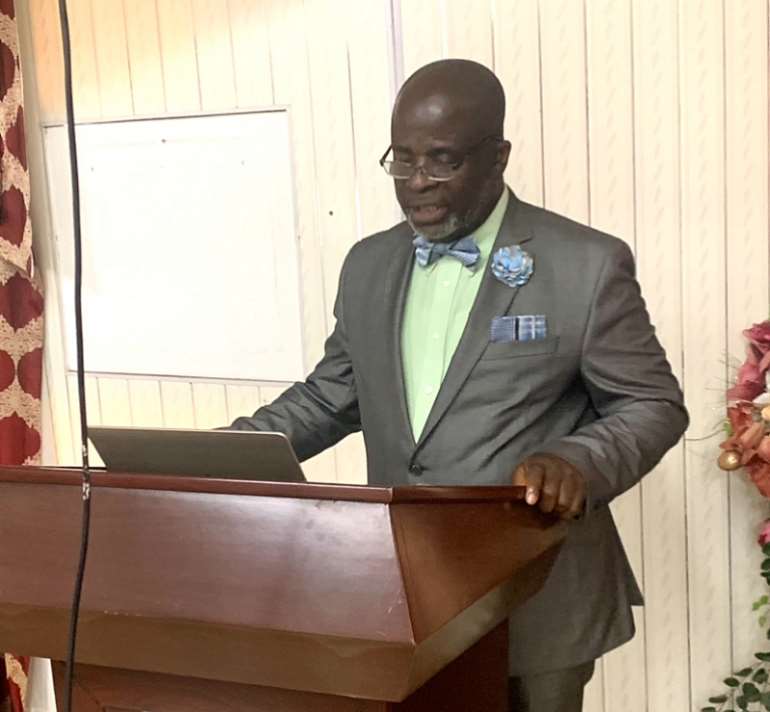 Prof. William Kofi Koomson, VVU Vice-Chancellor, expressing his gratitude towards the donation
