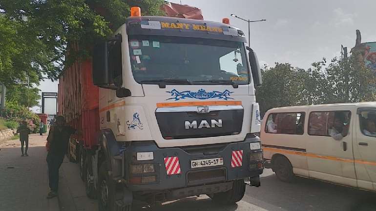 5222024123607-ptkwn0y442-5222024121233-impounded-vegetable-oil-truck-4.jpeg
