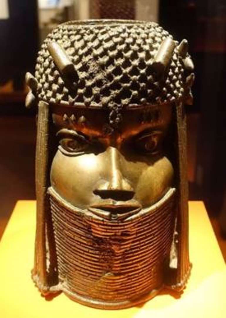 525201922922 j4eq27t2gb image064