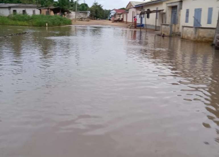 611202384140-vaqduhgtsn-ho-social-floods-gomashie-1