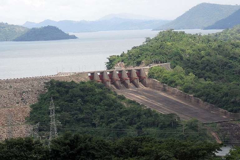 713202095335-m6itl8w331-1200px-spillway of akosombo dam