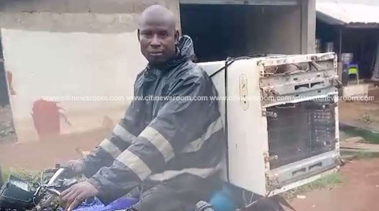 Builsa North: Sandema residents protest over ‘dumsor’, petition VRA