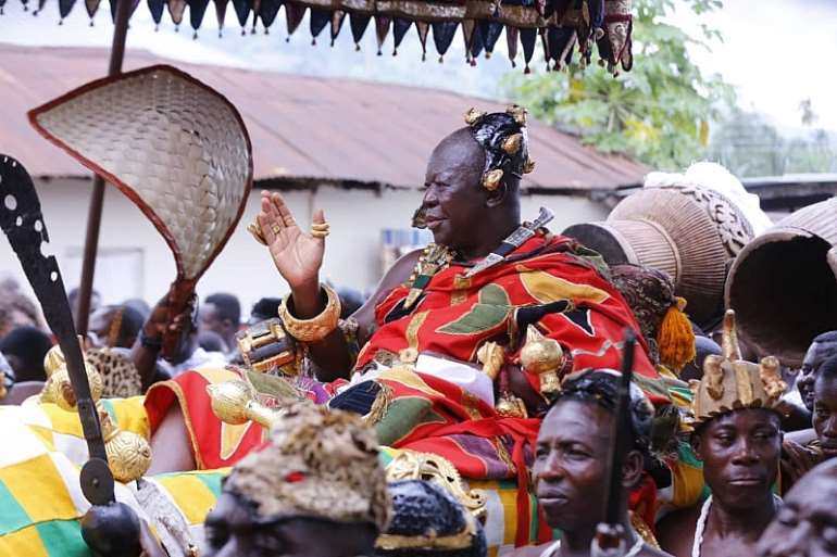 824201810610 otumfuoandokyenhenenewphotos4
