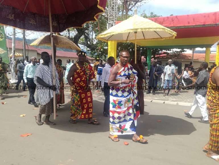 824201810613 otumfuocallsonokyenhene15
