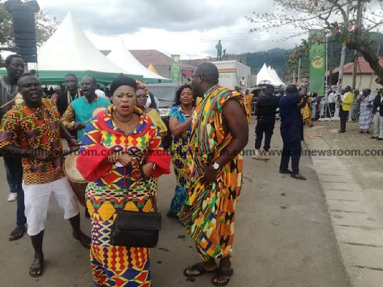 824201810620 otumfuocallsonokyenhene3