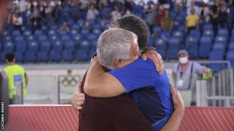 913202112110-nsjum8x432- 120530726 gettyimages-1339906168