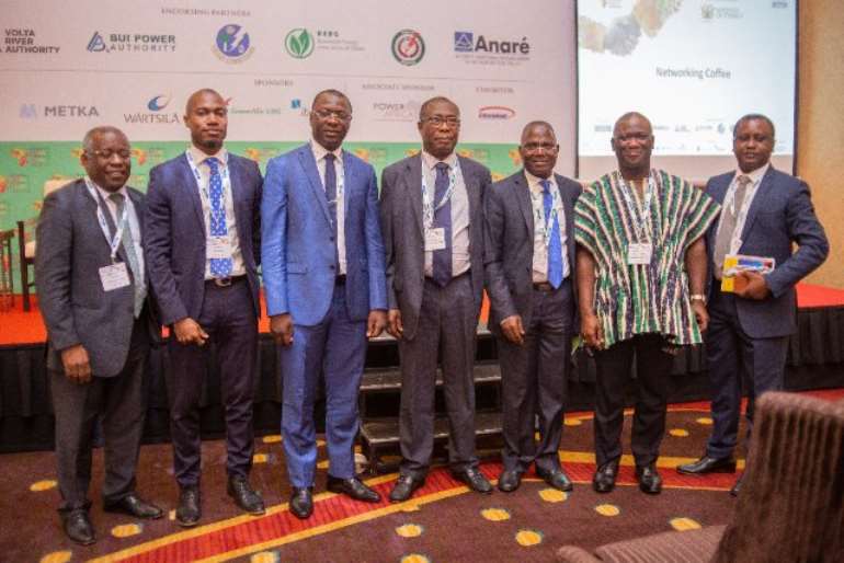 927201860643 8cs1wjivup 5153873907712 9832773521852