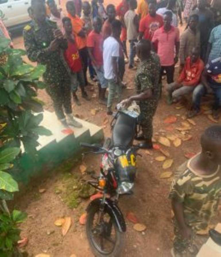 98202134132-qvlxpcb543-bike-259x300