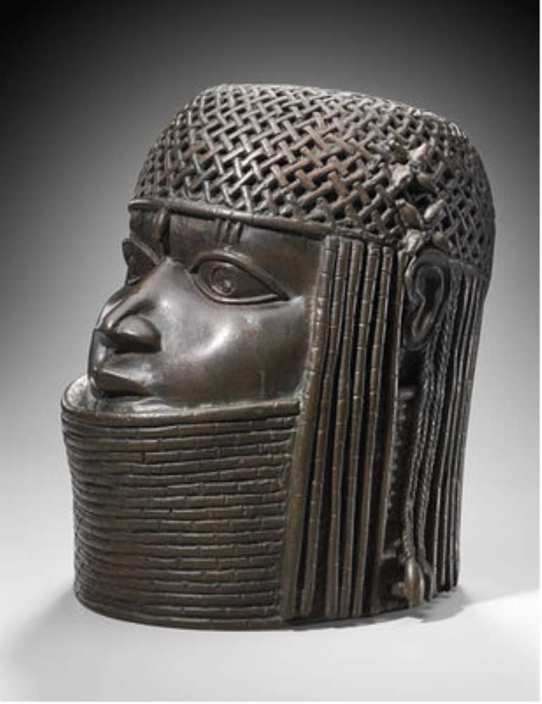 commemorative head of an oba
