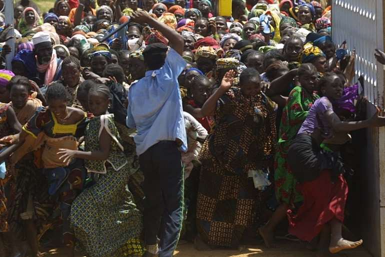 Rush for food aid