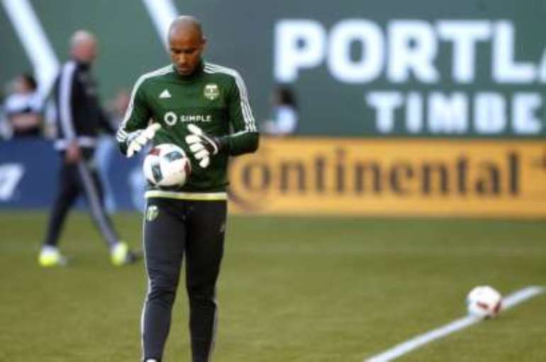 Adam Kwarasey Black Stars goalkeeper sustains injury in MLS game for