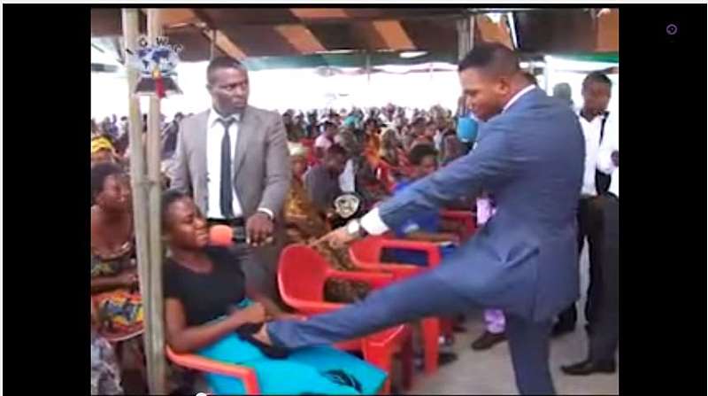 4. Bishop Daniel Obinim In A Healing Session