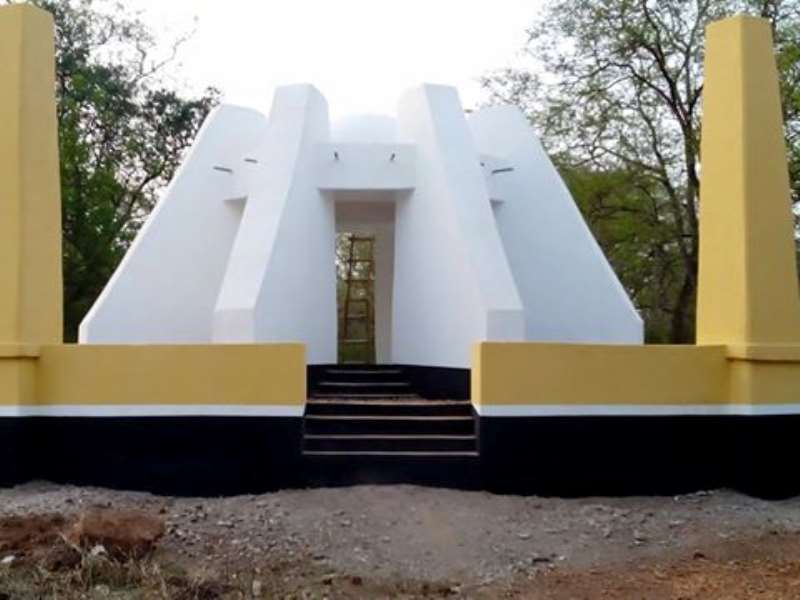 1. NDEWURA JAKPA MAUSOLEUM AT CURRENT STATE1